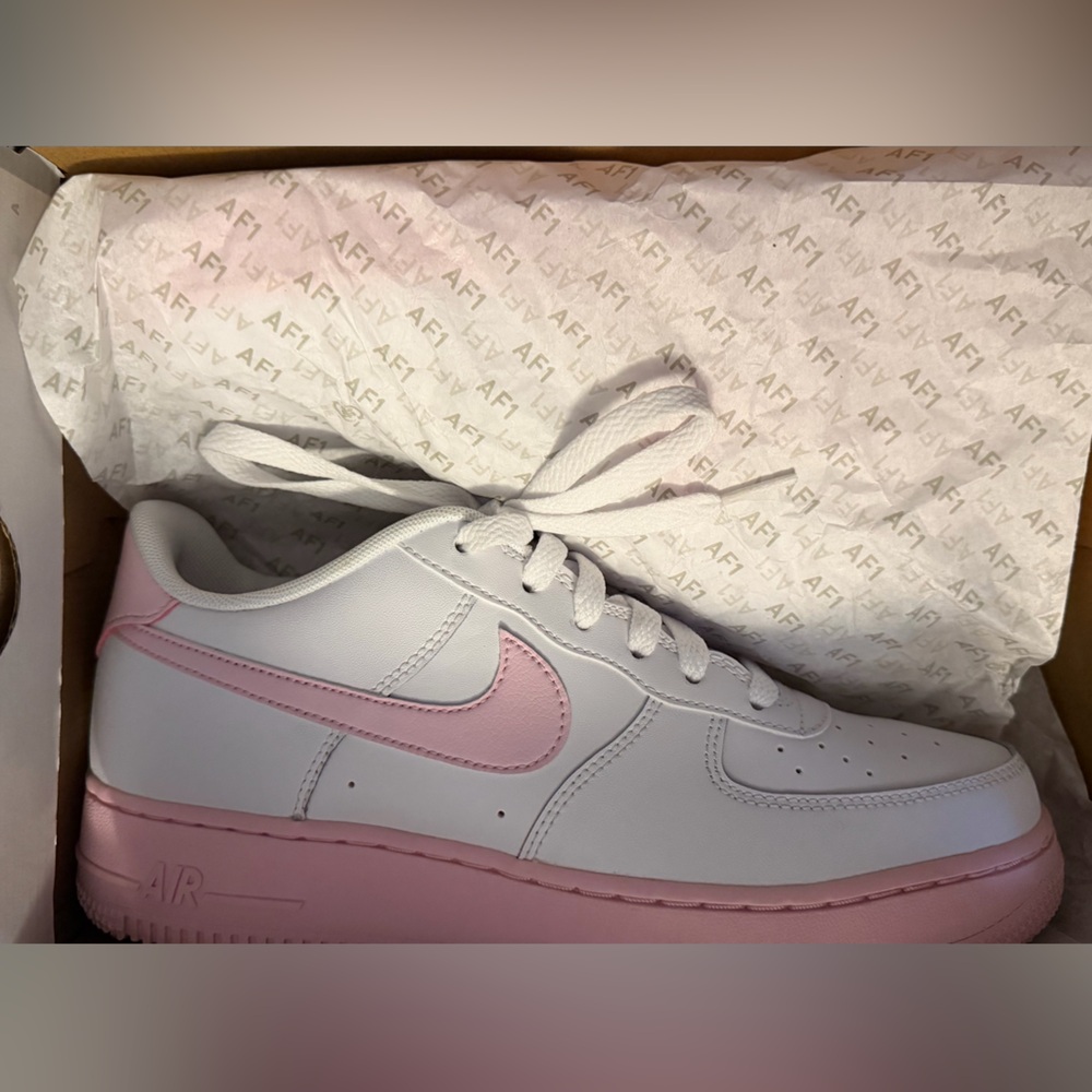 Nike Women's Pink and White Sneakers